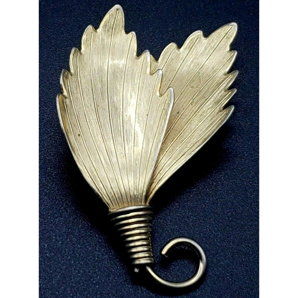 Leaf Brooch Pin Brushed Gold Tone Coiled Wrapped Stem Art Deco Shiny Vintage